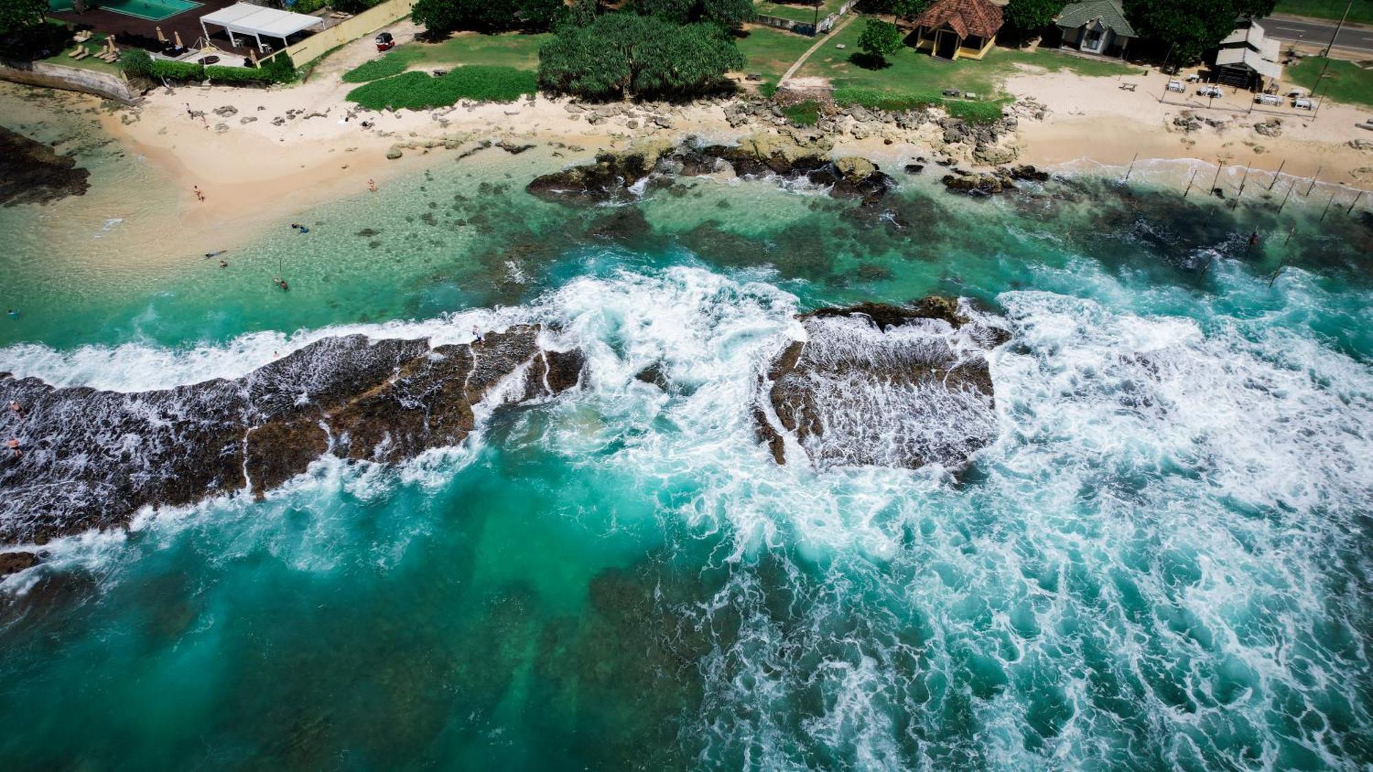 Teya Beach Hotel Ahangama Eksteriør bilde