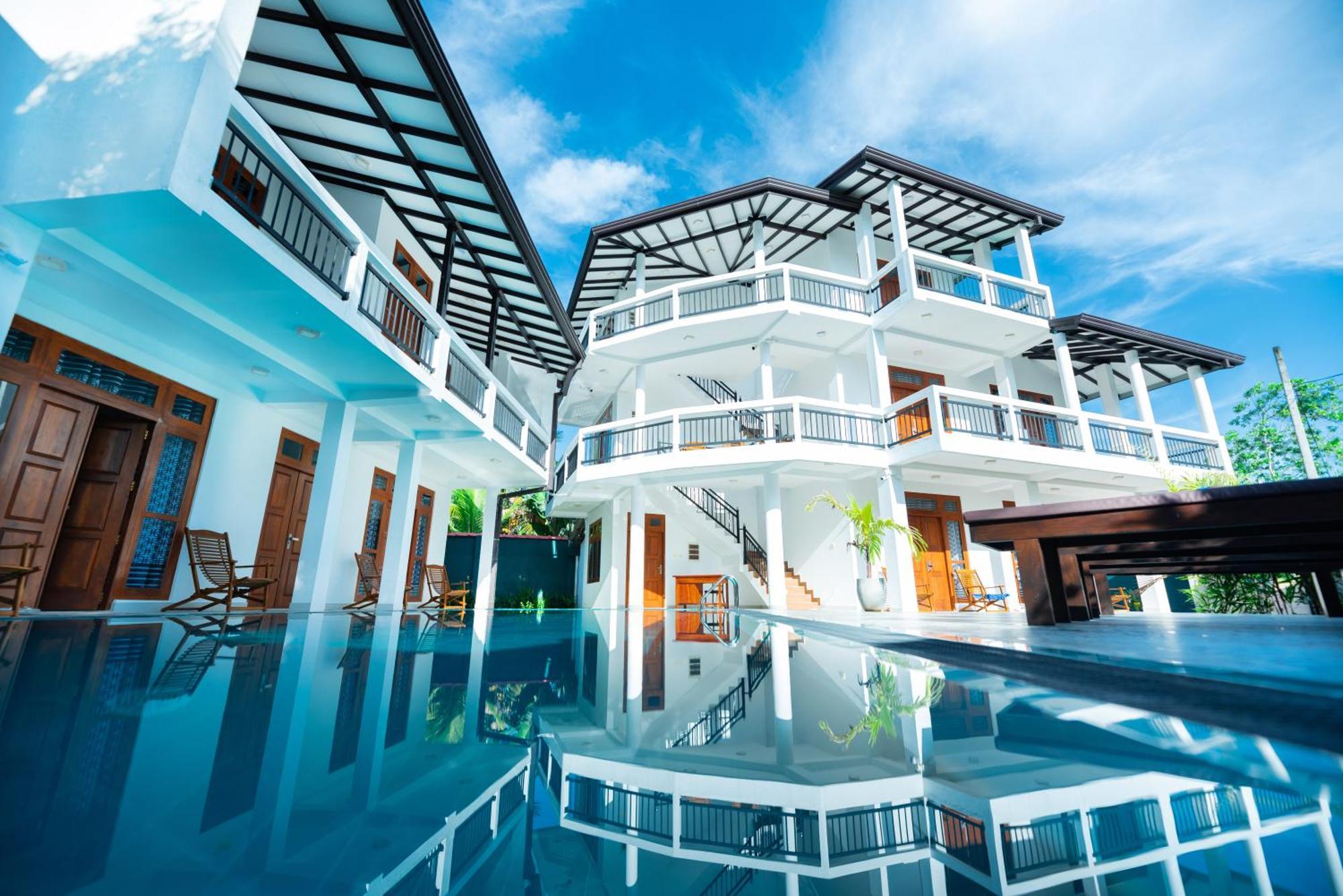 Teya Beach Hotel Ahangama Eksteriør bilde