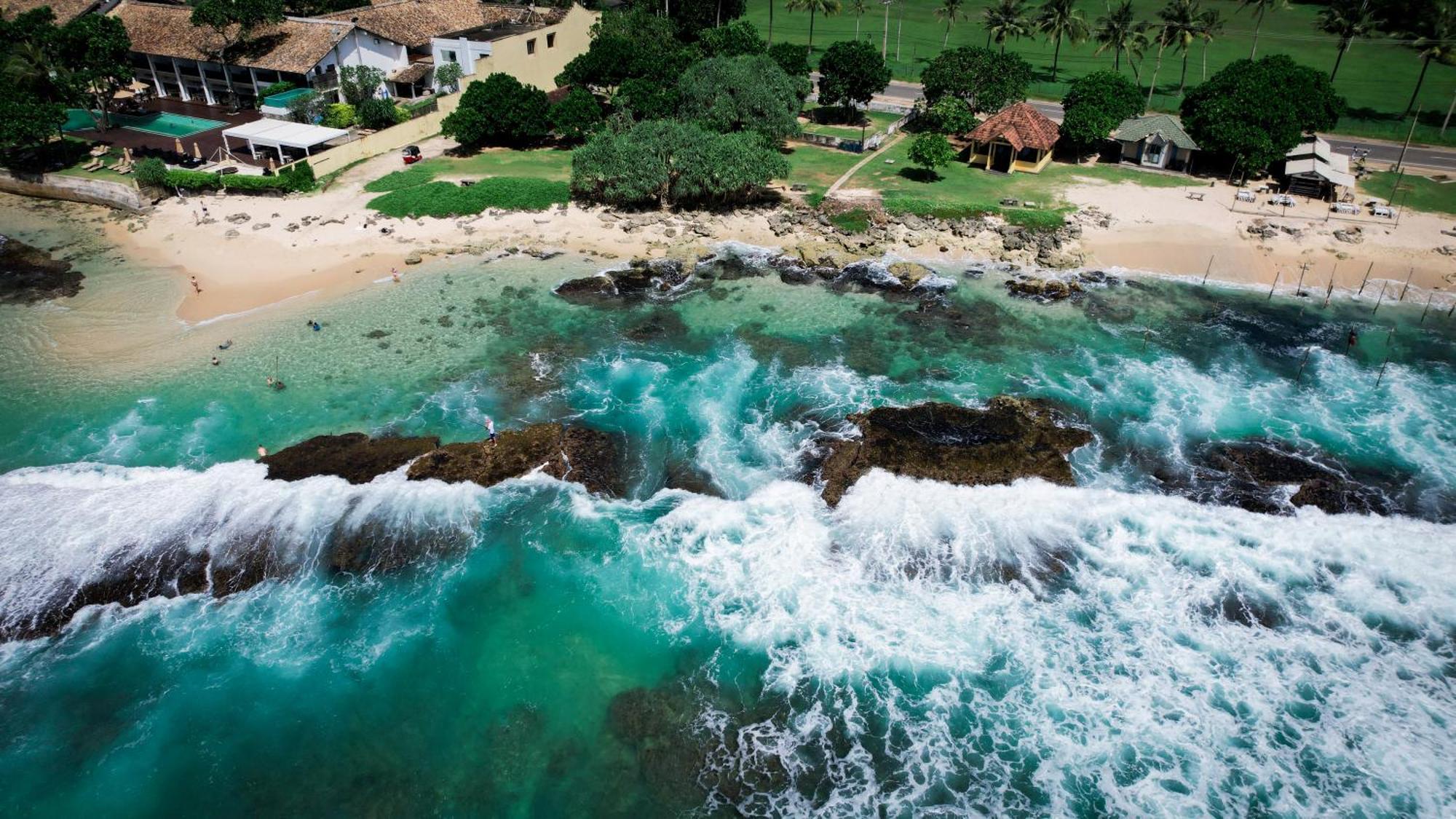 Teya Beach Hotel Ahangama Eksteriør bilde