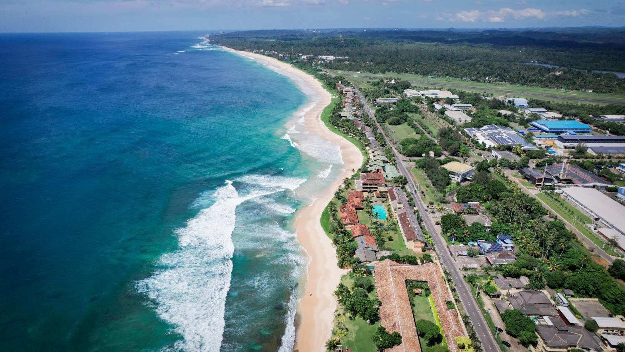 Teya Beach Hotel Ahangama Eksteriør bilde