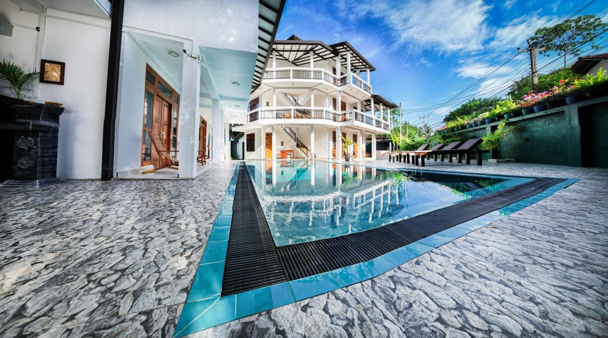 Teya Beach Hotel Ahangama Eksteriør bilde