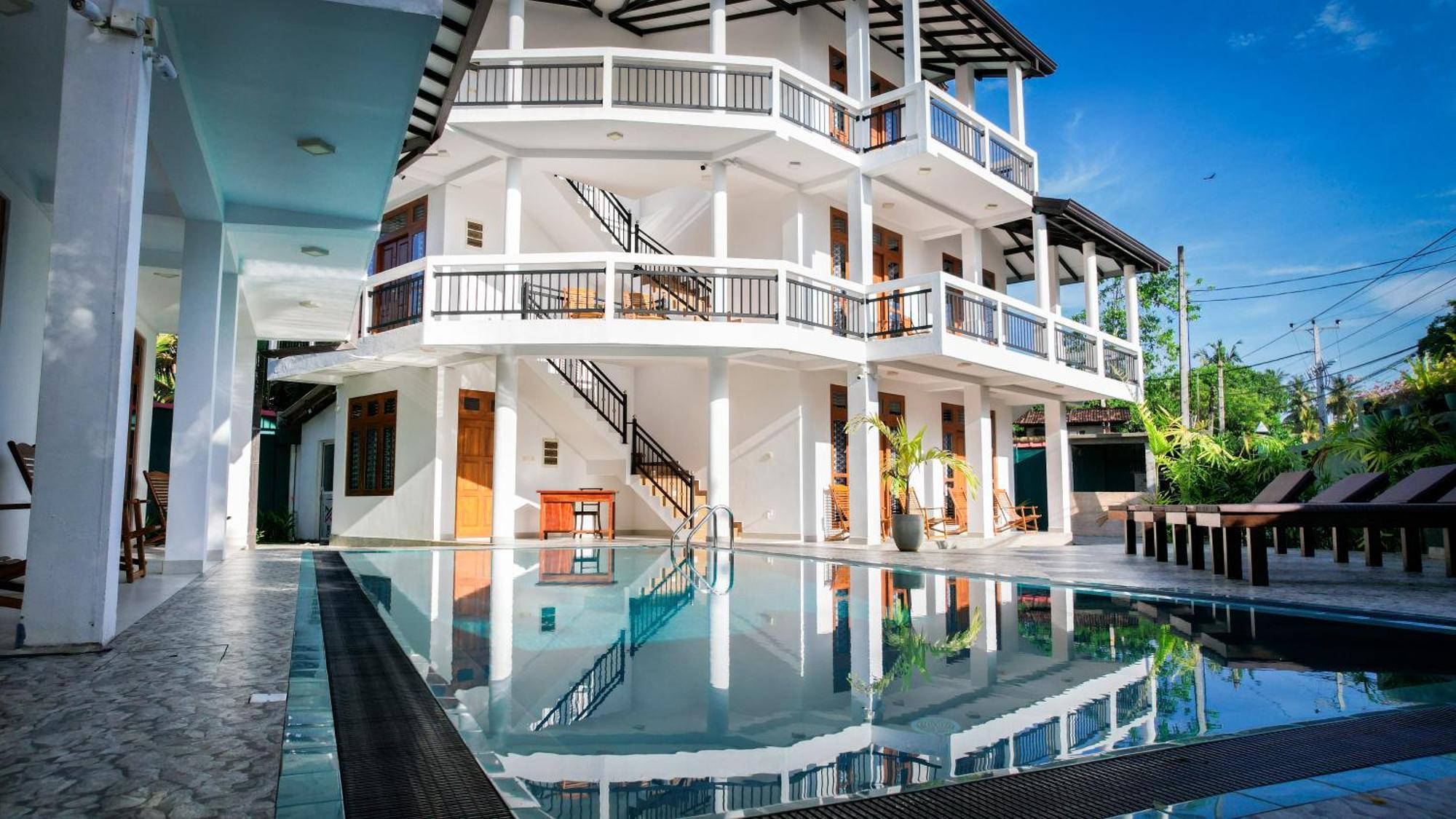 Teya Beach Hotel Ahangama Eksteriør bilde