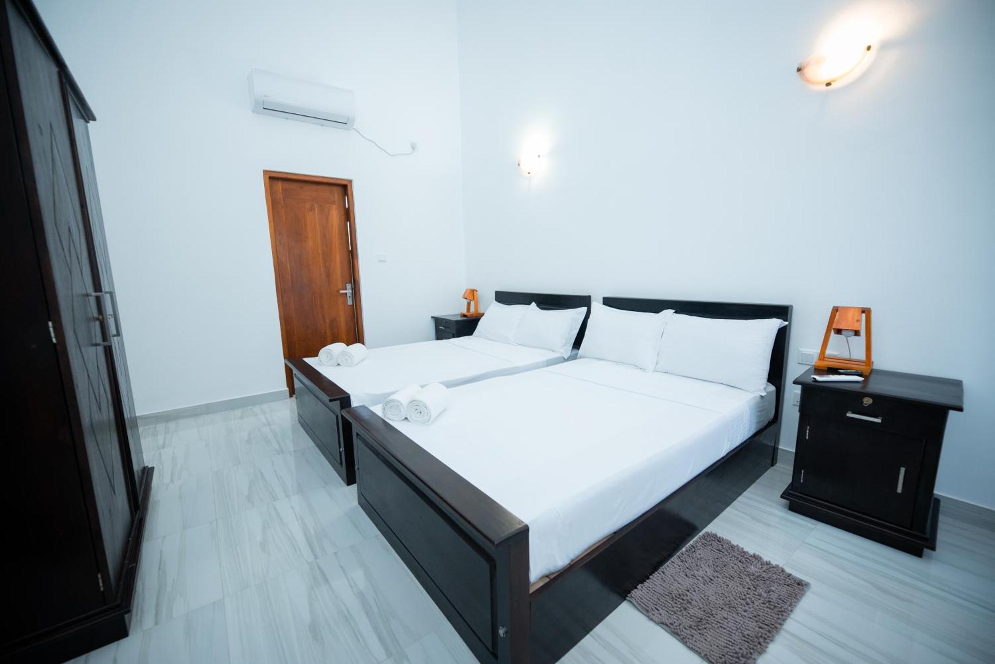 Teya Beach Hotel Ahangama Eksteriør bilde